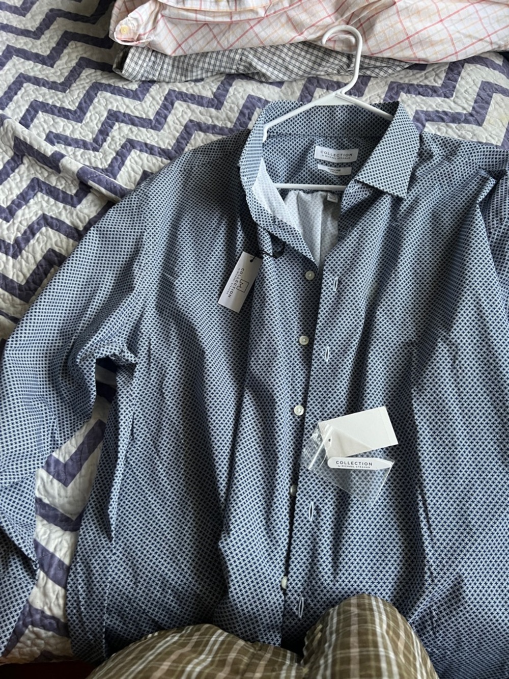 Collection B Men's Navy Micro-Dot Button-Up Shirt